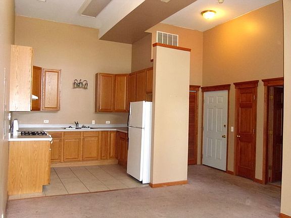 2nd image of 33 W New York St APT A