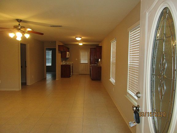 3rd image of 908 Parkplace Rdg