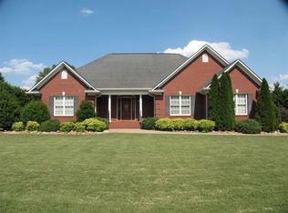 113 Gleneagles Rd, Campobello, SC 29322