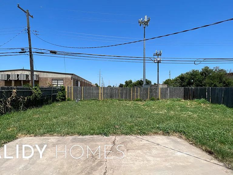 1433 SW 60th St — Photo 23