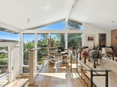 790 Hillcrest Way, Redwood City, CA, 94062