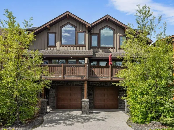 817 S 4th St #2, Canmore, AB T1W 2G9