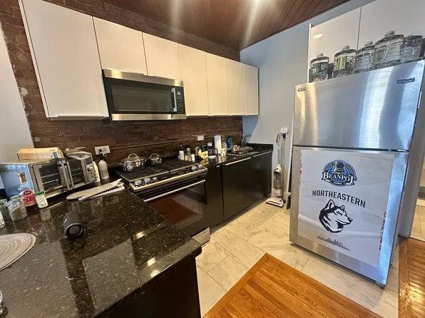 210 Hemenway St, Boston, MA