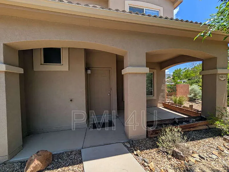 10835 Crissy Field Way NE — Photo 2