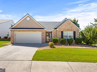 815 Village Pl, Loganville, GA 30052