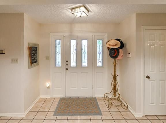 4th image of 5604 Oak Branch Dr