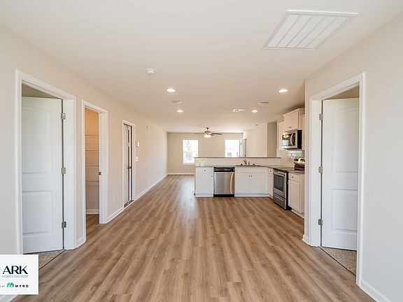 4th image of 264 Wahoo Cir