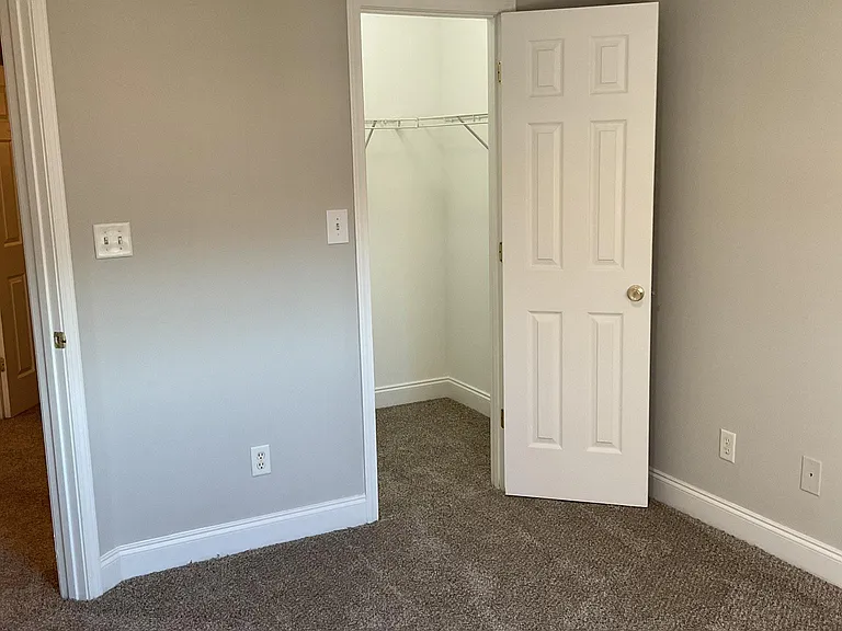123 Westchester Cir — Photo 9