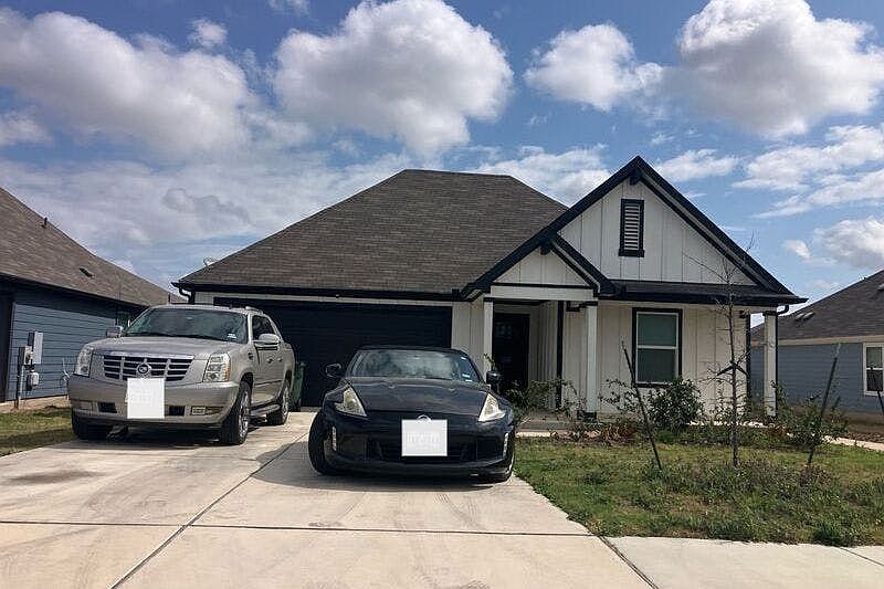 1st image of 217 Sweetwater Creek Ln