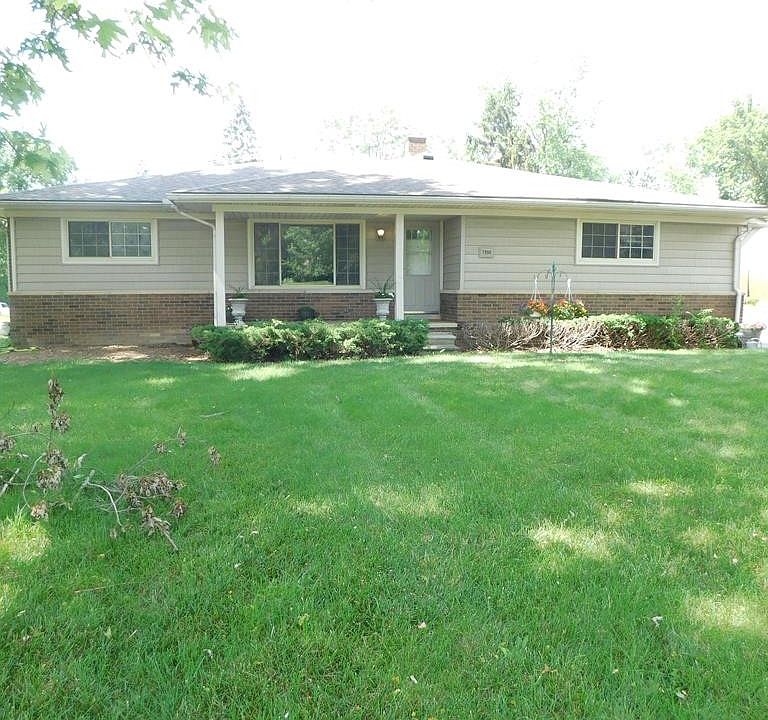 1st image of 7990 Little Farm Ln
