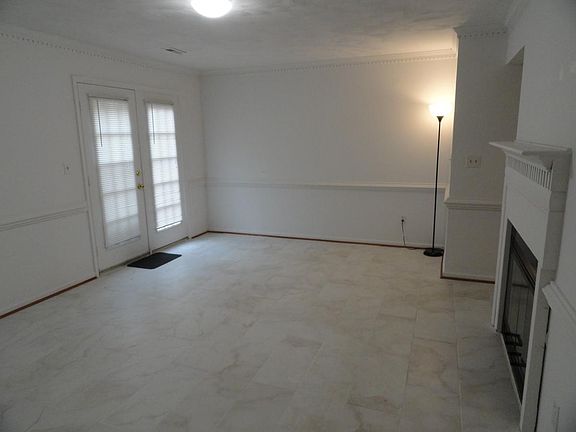 2nd image of 5707 Rivermill Cir