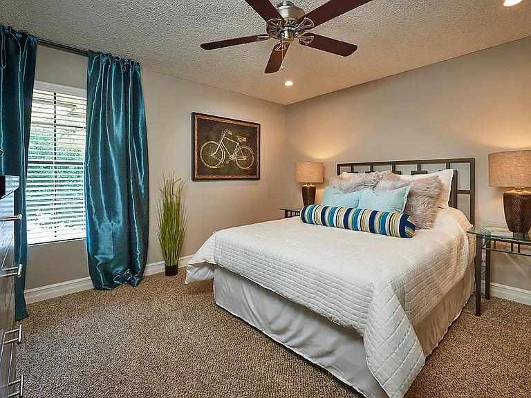 Villagio Furnished Apartments — Photo 4