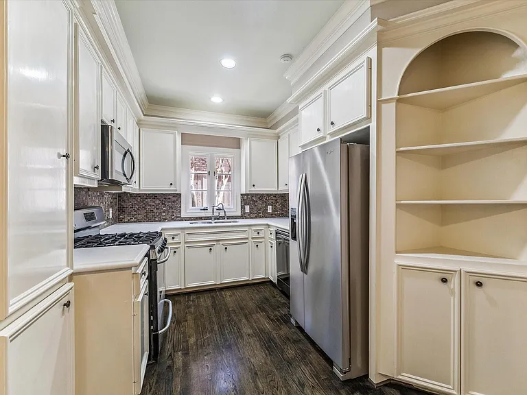 2732 Mid Ln — Photo 6
