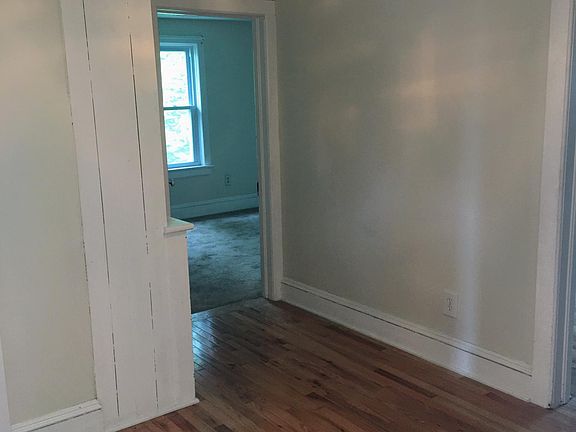 Center hallway/front entryway view