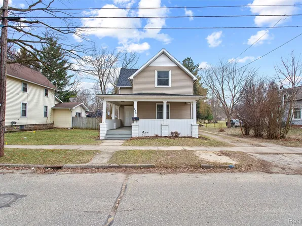 225 W Ridge St, Owosso, MI 48867