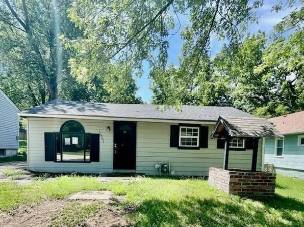 10503 E Scarritt Ave, Sugar Creek, MO 64054