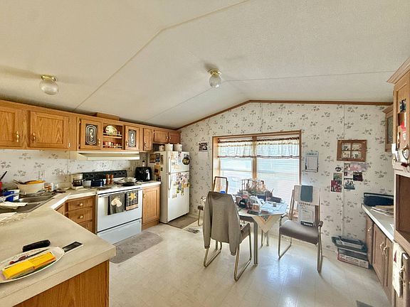 5th image of 404 3rd St