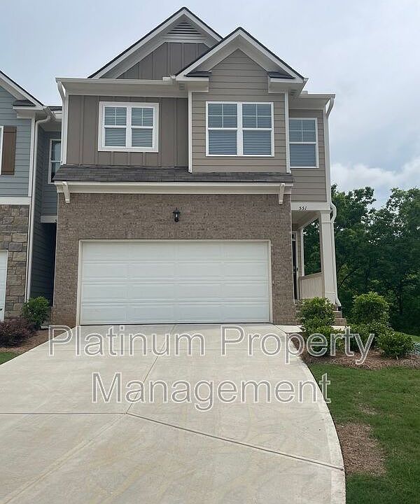 1st image of 551 Stoneybrook Dr