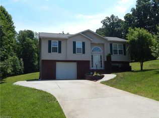 625 Stephany Cir, Rural Hall, NC 27045