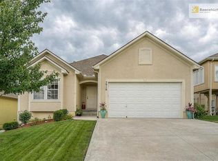 3916 NW Chapman Dr, Blue Springs, MO 64015