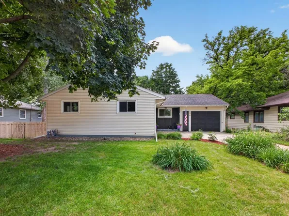 850-11 1/2 St SW, Rochester, MN 55902