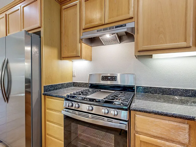 642 Acacia Ln — Photo 26