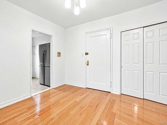 3rd image of 140-08 28th Road #5F