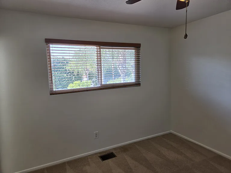 1037 Alta Vista Dr — Photo 48