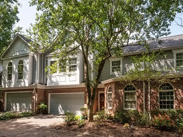 404 Waterside Dr, McMurray, PA 15317
