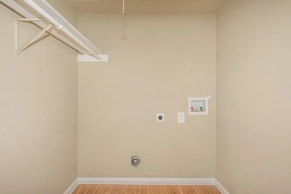 E Plan - Washer/Dryer Connections