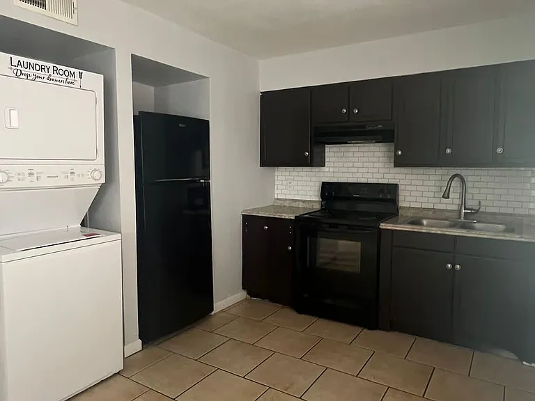 1636 W Garfield St #11 — Photo 3