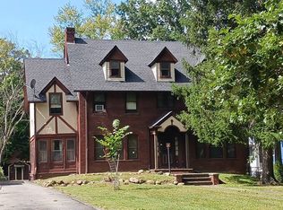 2124 Lamberton Rd, Cleveland Heights, OH 44118