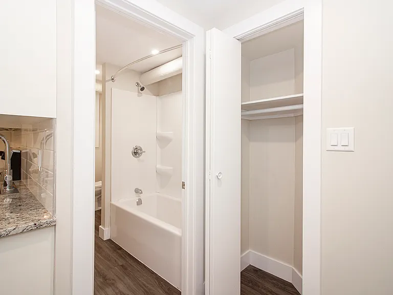 812 Wolseley Ave #1 — Photo 6