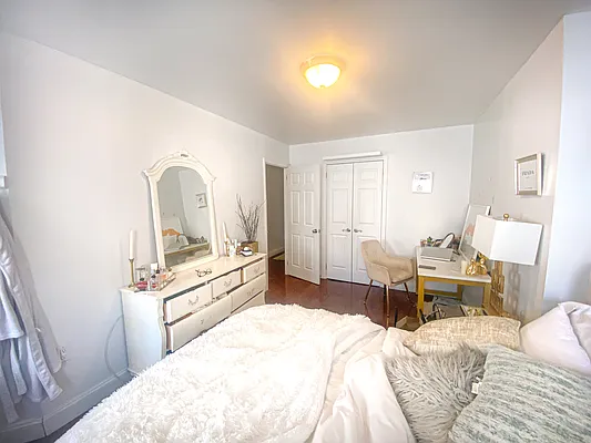 Rented by Corcoran | media 15