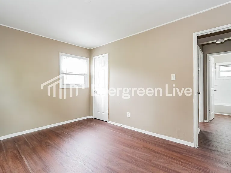 939 Colgate Rd — Photo 9