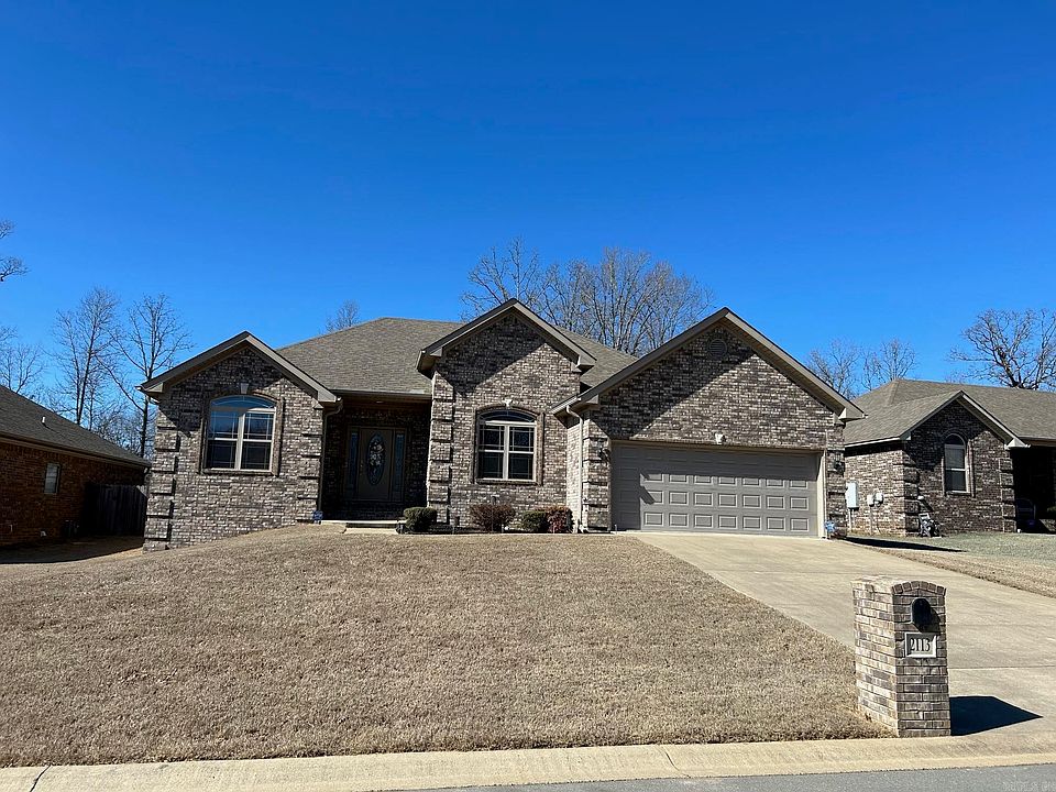 1st image of 2113 Airborn Dr