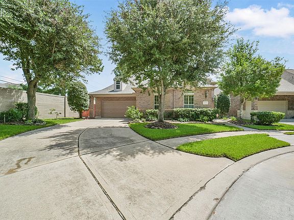 3rd image of 6518 Canyon Cliff Ct