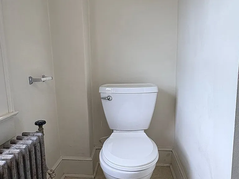 328 Main St - Red Pod — Photo 11