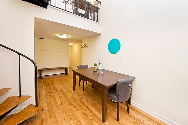 Rented by NOVO | media 44