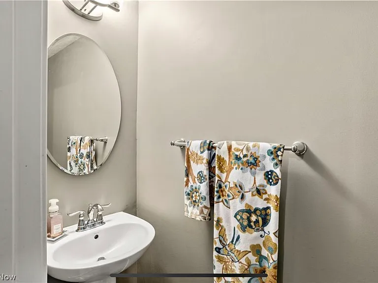 10267 Flagstone Dr — Photo 10