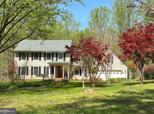 10258 Goldfinch Ln, Marshall, VA 20115