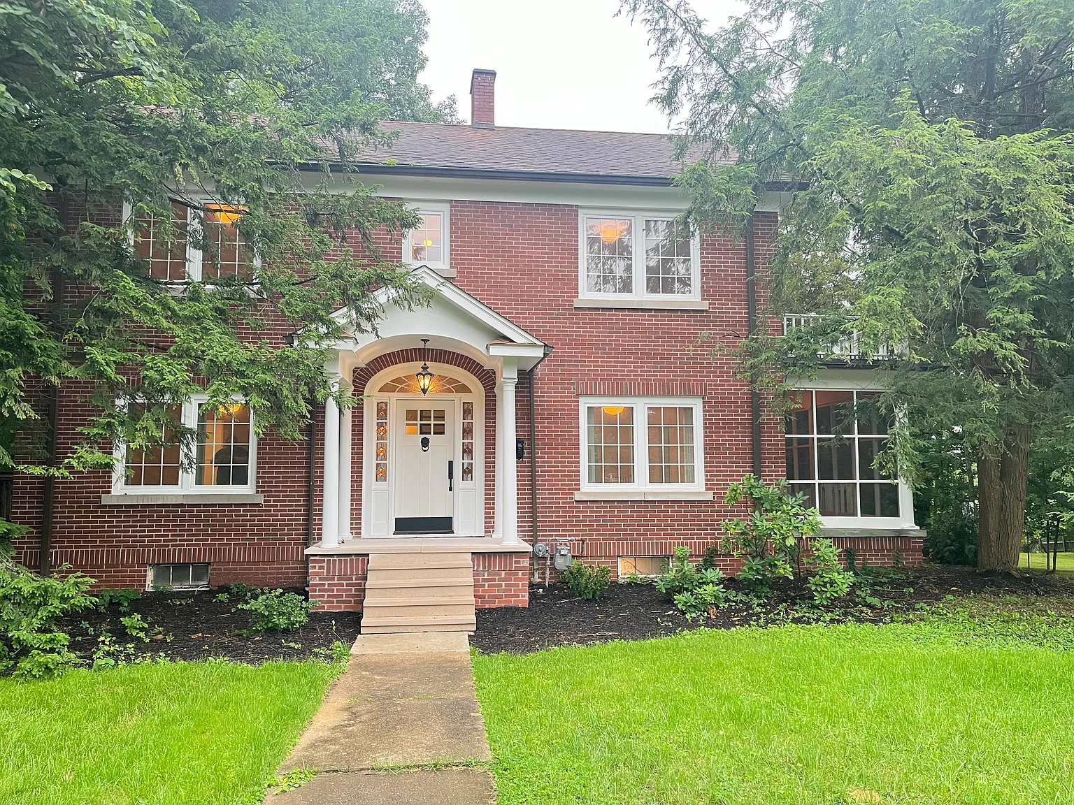 4 bed, 3424 sqft, $5,500 — Photo 2