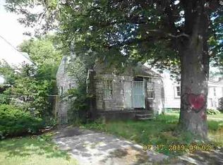 19425 Albion St, Detroit, MI 48234
