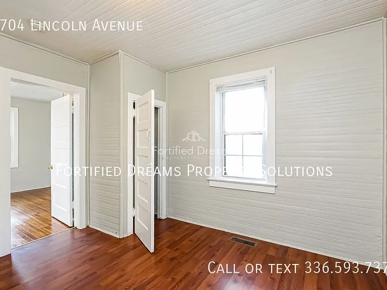 1704 Lincoln Ave — Photo 11