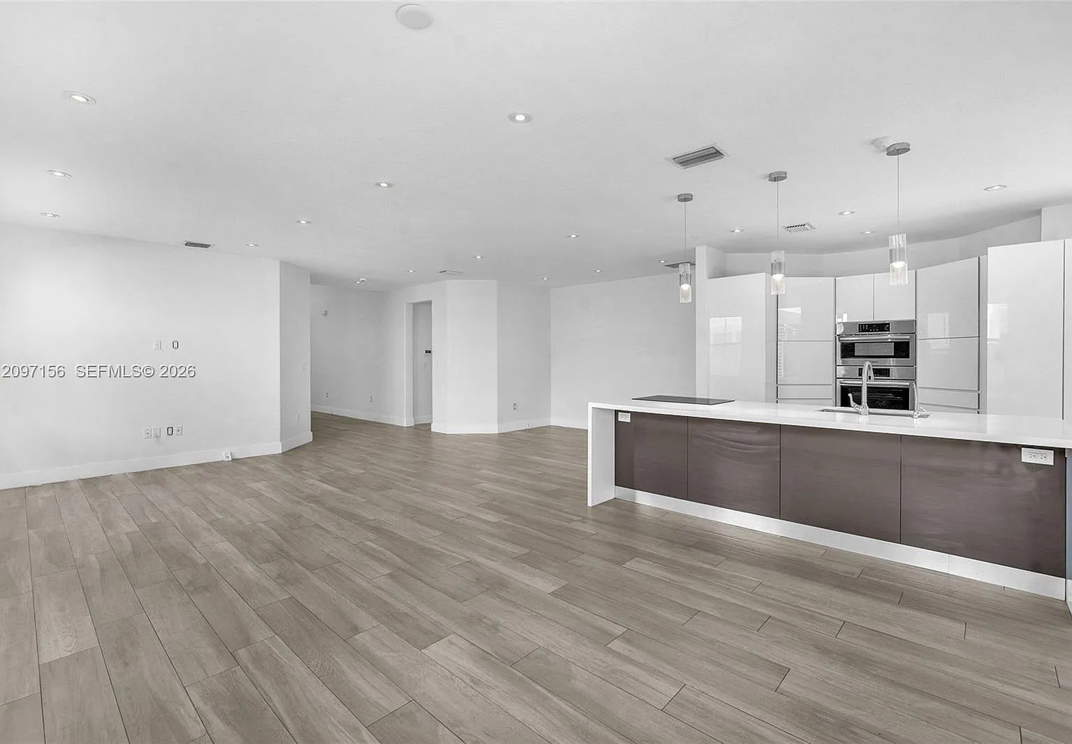 Islands At Doral Northwes — Photo 3