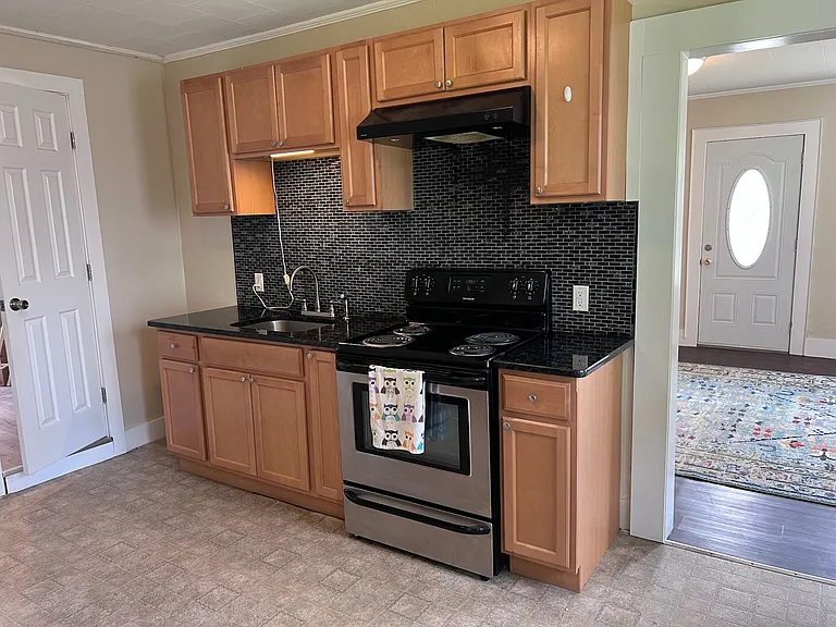 6 Prospect St #1 — Photo 16