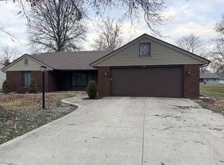 4824 Raleigh Ct, Fort Wayne, IN 46835