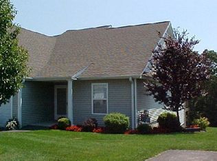 115 Haley Ln, Sandy Hook, CT 06482