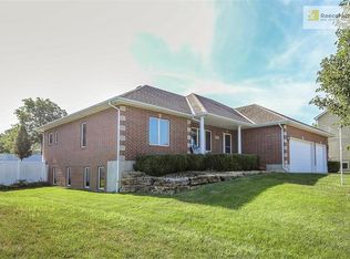 1305 NE Valley Forge Dr, Lees Summit, MO 64086