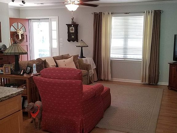 4th image of 1420 Hillside Pl SE